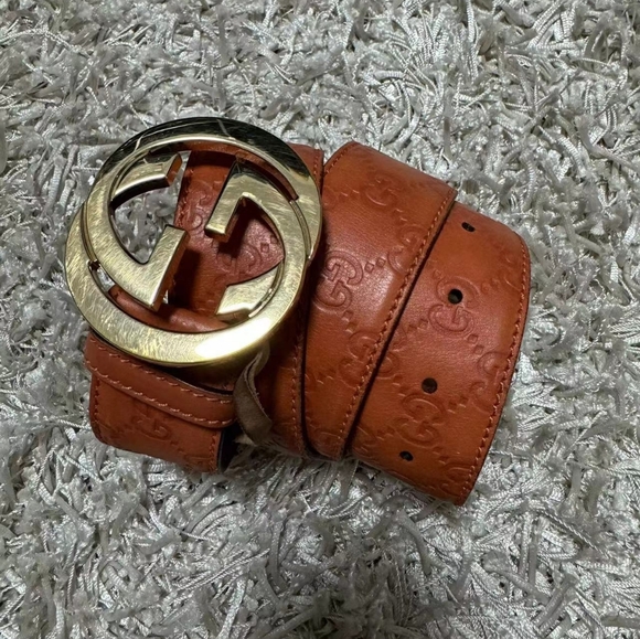 Women Gucci GG Gold belt